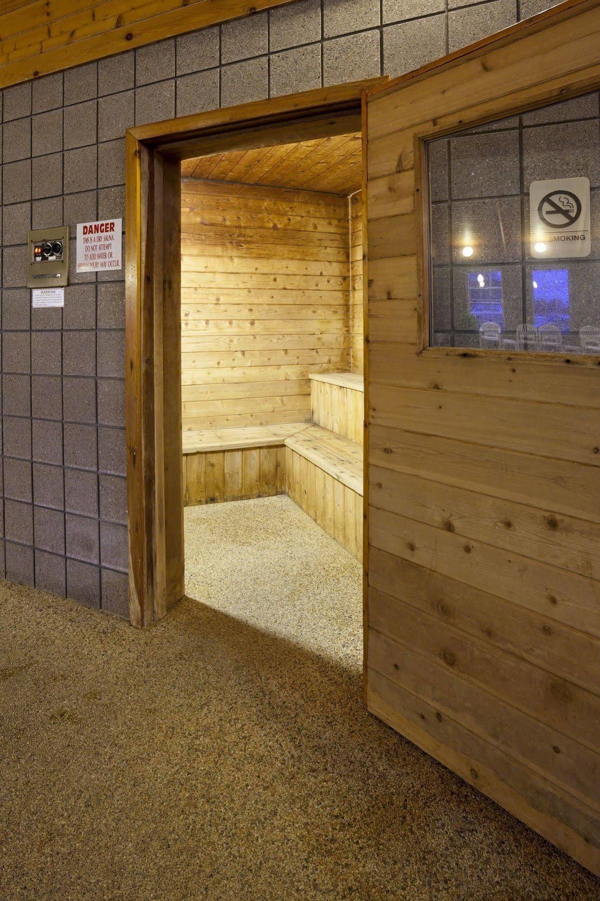 Paynesville Inn & Suites Zewnętrze zdjęcie